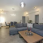 Villa Chroussa