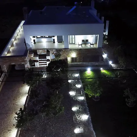 וילה Chroussa Chrousa